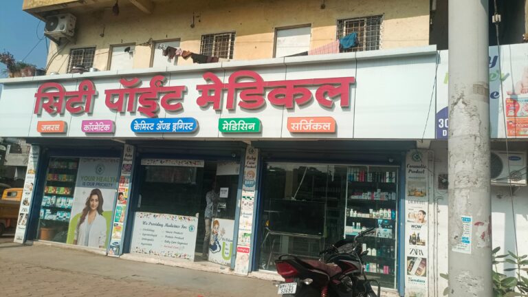 मेडिकल दुकानातून चोरी; रोकड लंपास, दोन चोरटे सिसिटिव्ही कॅमेऱ्यामध्ये कैद
