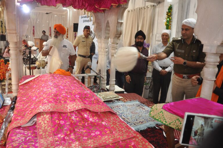 गोविंदपुरा येथे गुरु गोविंद सिंग यांची ३५८ वी जयंती साजरी