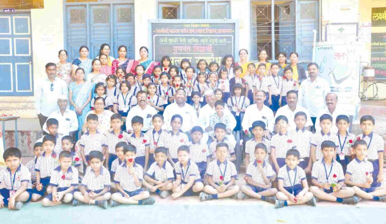 लक्ष्मीबाई भाऊराव पाटील शाळेचे २८ विद्यार्थी  स्टुडंट टॅलेंट सर्च परीक्षेच्या जिल्हा गुणवत्ता यादीत