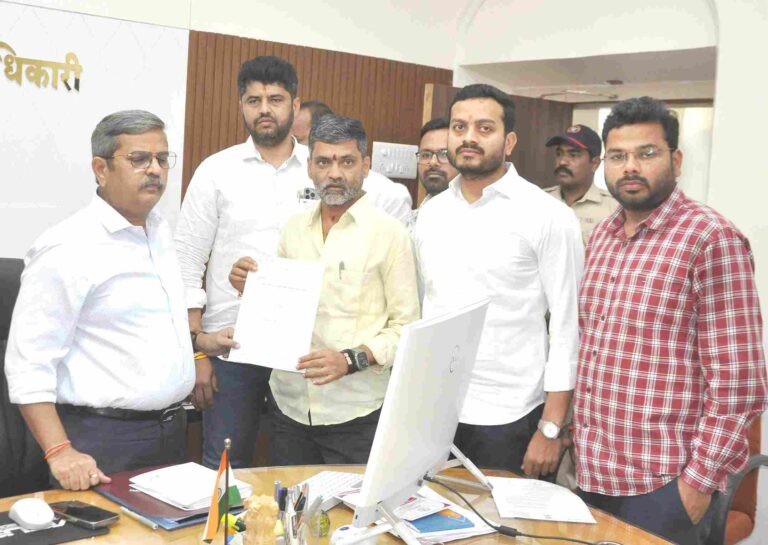 नगर जिल्ह्यात गुंडगिरी पद्धतीने  पोलिस व महसूल यंत्रणेचा गैरवापर