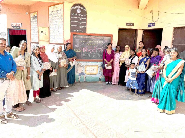 रेल्वे स्टेशनच्या महानगरपालिका शाळेत पाककृती स्पर्धा