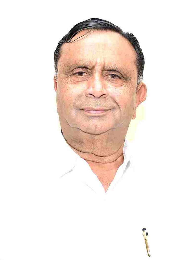 नगर अर्बन बँकेतील कोट्यवधींच्या घोटाळ्याप्रकरणी  संवेदनशील मुख्यमंत्र्यांनी कडक पावलं उचलली पाहिजेत