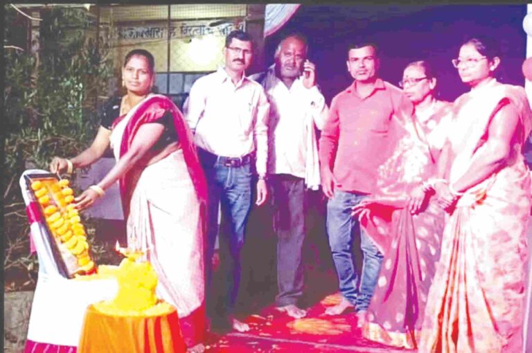 स्नेहसंमेलनामधून बालचमुचे बालअविष्कार विकसित होतात