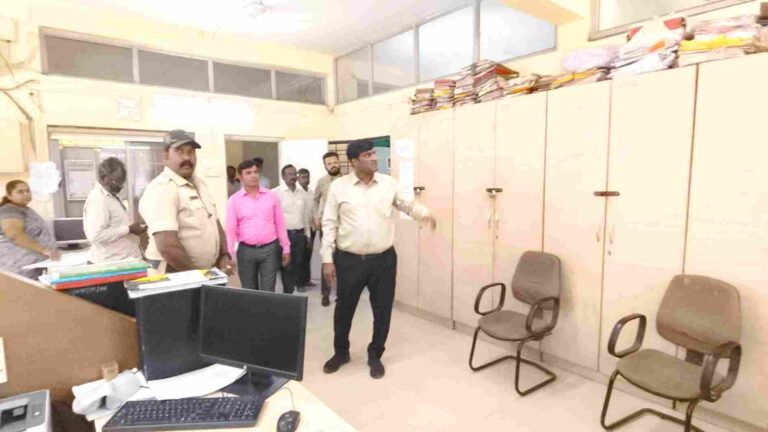 नगररचनासह महापालिकेच्या सर्व विभागाची  आयुत यशवंत डांगे यांनी घेतली ‘झाडाझडती’