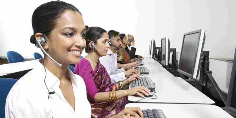 महिला दिनानिमित्त खास १ महिन्यासाठी  नगरमध्ये बेसिक कॉम्प्युटर मोफत कोर्स