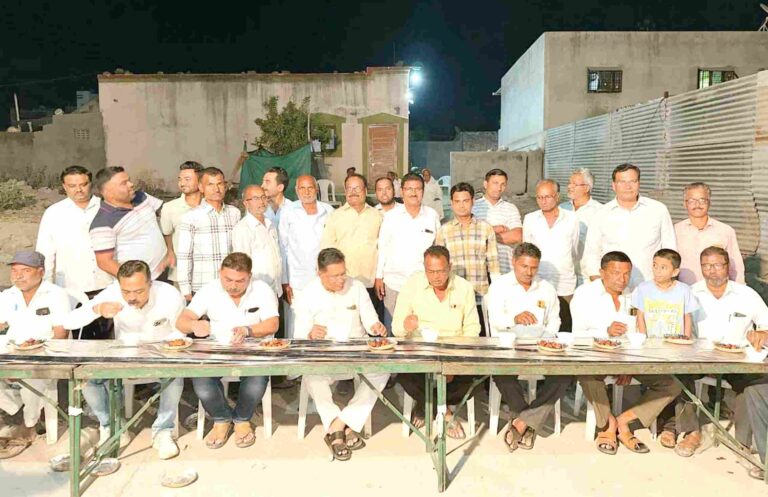 नेप्तीत ईद मिलन कार्यक्रमातून हिंदू-मुस्लिम ऐयाचे दर्शन