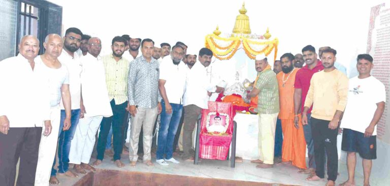 नाना पाटील वस्ताद तालिमच्यावतीने हनुमान जयंती साजरी