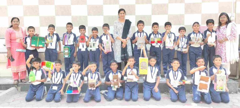 सेंट विवेकानंद इंग्लिश स्कूलमध्ये विद्यार्थ्यांवर  केले पक्ष्यांप्रती भूतदया जोपासण्याचा संस्कार