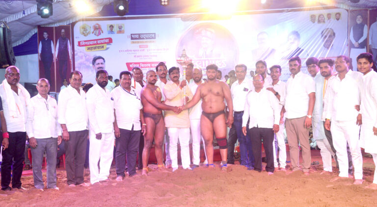 पारनेरचा चेतन रेपाळे ठरला देवाभाऊ केसरी कुस्ती स्पर्धेचा विजेता